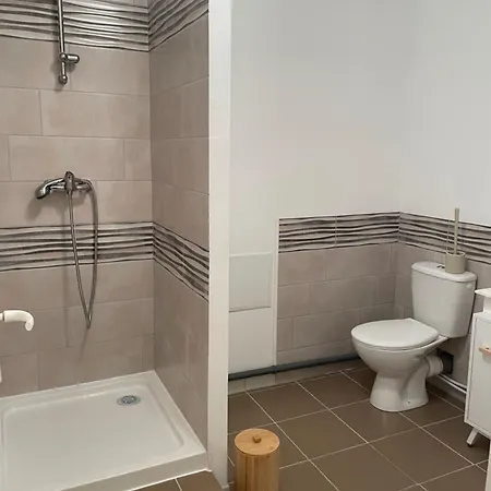 Avec Jardin Sous Les Couverts