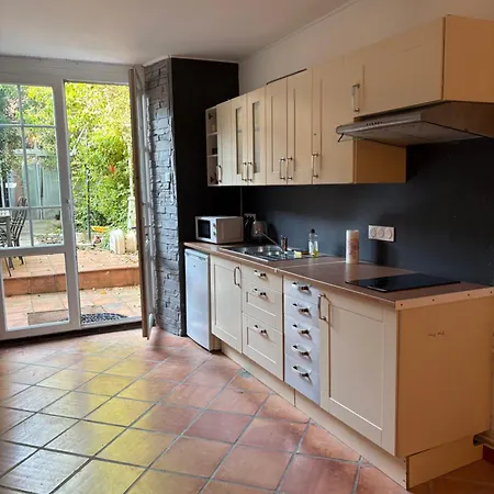 Avec Jardin Sous Les Couverts Apartmán